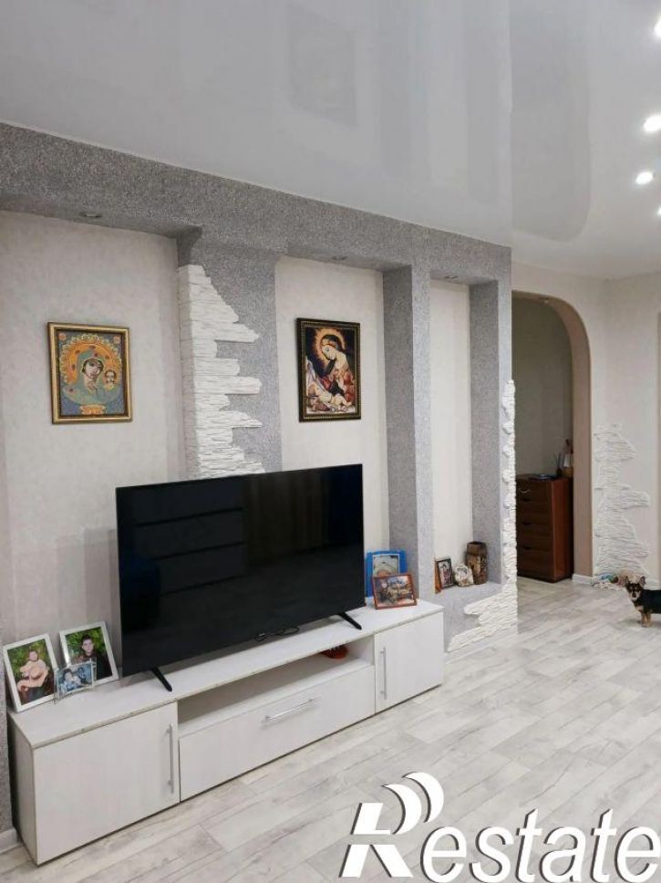 3-комн квартира Карбышева улица, 44а