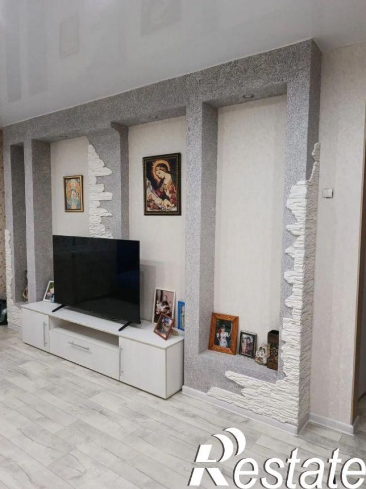 3-комн квартира Карбышева улица, 44а