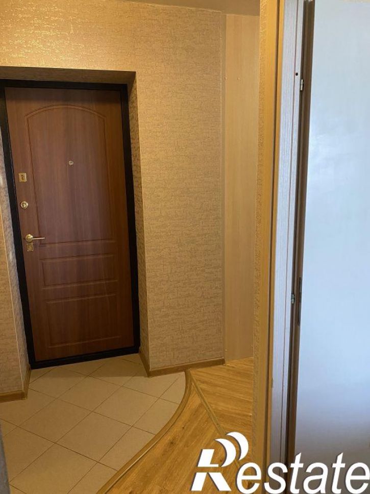 2-комн квартира Томина улица, 26