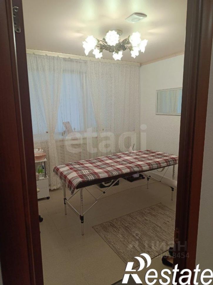 Торговое помещение улица Красина, 40,  д. 40