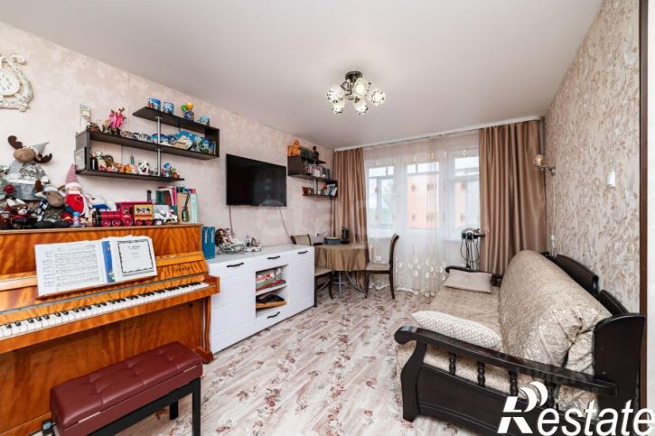 3-комн квартира улица Дзержинского, 42,  д. 42