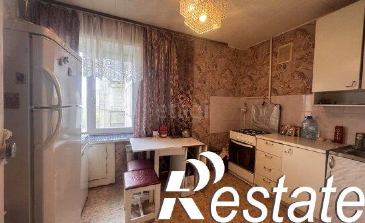 2-комн квартира улица Радионова, 58,  д. 58