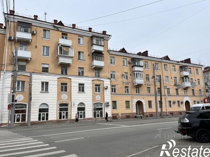 4-комн квартира улица Красина, 70,  д. 70