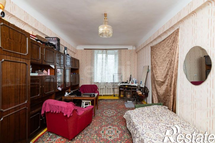 4-комн квартира улица Красина, 70,  д. 70