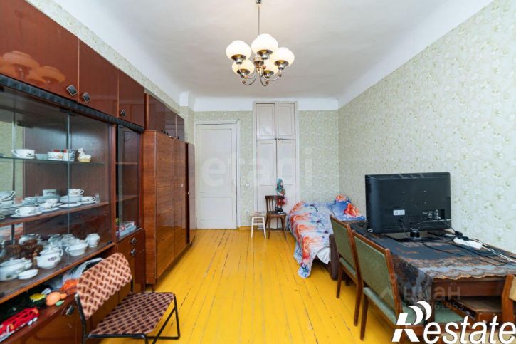 4-комн квартира улица Красина, 70,  д. 70