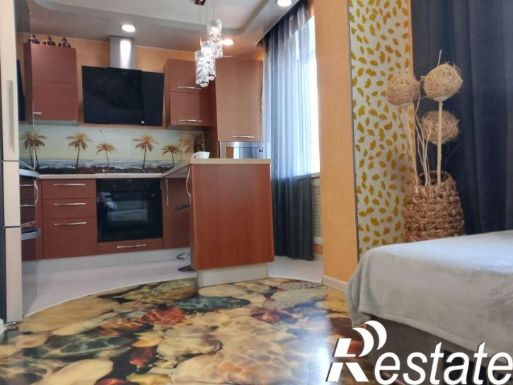 3-комн квартира Криволапова улица, 7