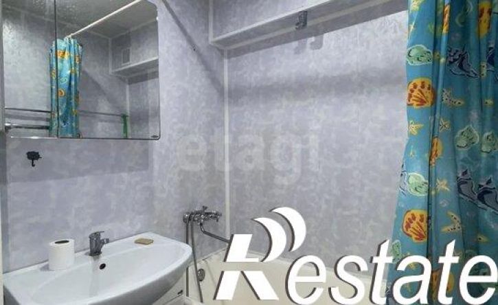 3-комн квартира проспект Конституции, 58А,  д. 58А