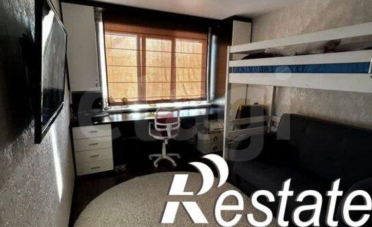 3-комн квартира улица Криволапова, 52,  д. 52