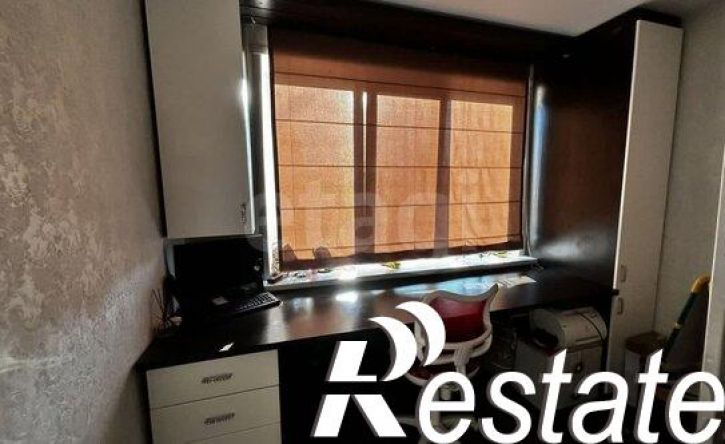 3-комн квартира улица Криволапова, 52,  д. 52