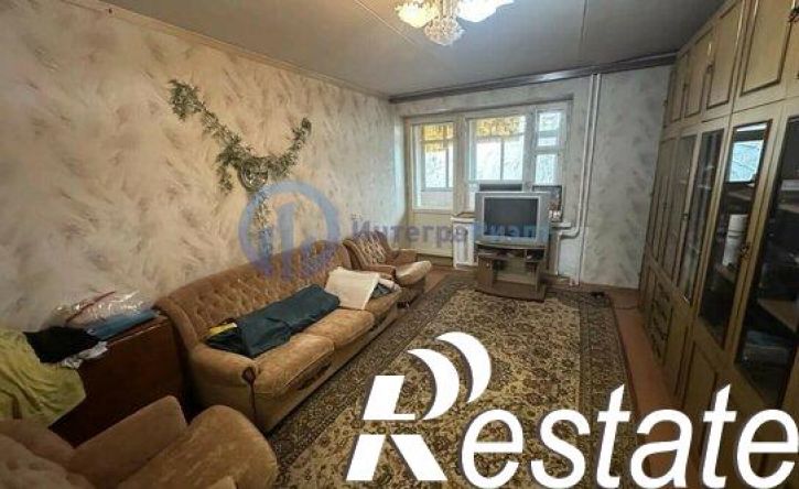 3-комн квартира улица Бурова-Петрова, 1,  д. 1