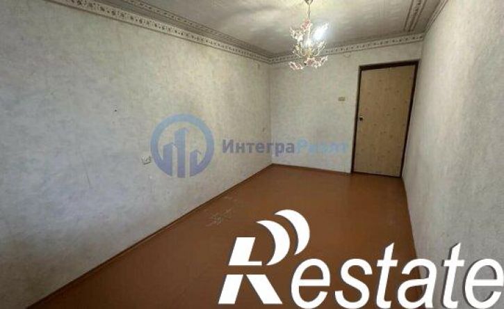3-комн квартира улица Бурова-Петрова, 1,  д. 1