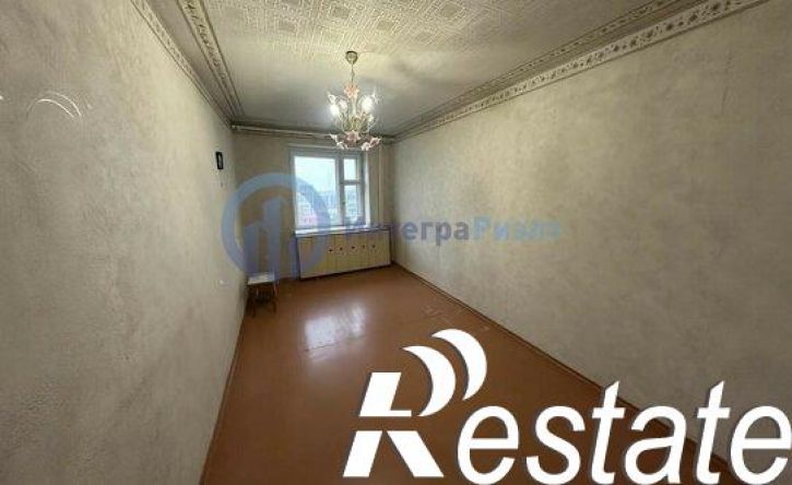 3-комн квартира улица Бурова-Петрова, 1,  д. 1