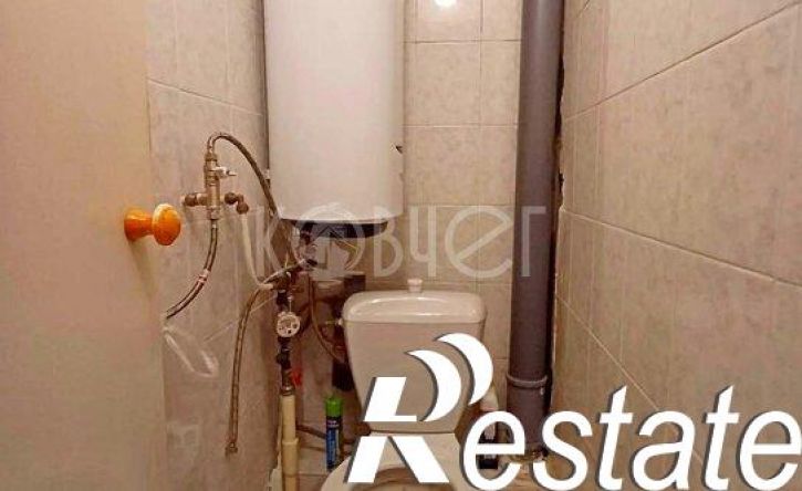4-комн квартира улица Бурова-Петрова, 1,  д. 1