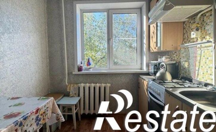 3-комн квартира улица Карбышева, 5,  д. 5