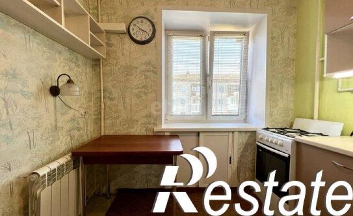 2-комн квартира улица Томина, 108,  д. 108