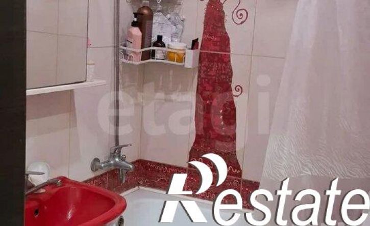 2-комн квартира улица Карбышева, 42,  д. 42