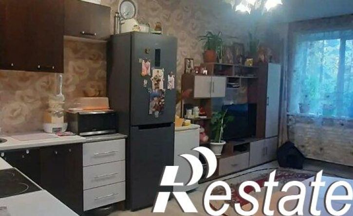 3-комн квартира жилой район Заозёрный, 2-й микрорайон, 20
