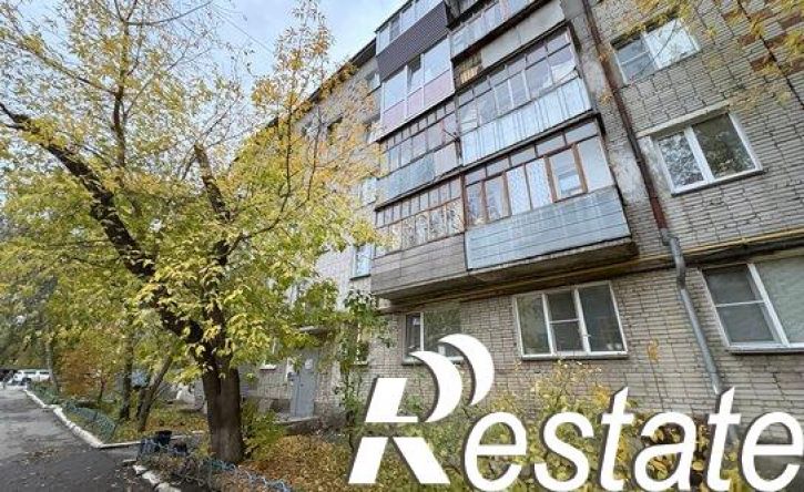 2-комн квартира улица Томина, 112,  д. 112
