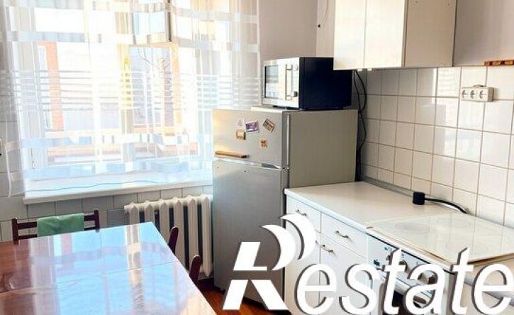 3-комн квартира улица Красина, 56,  д. 56