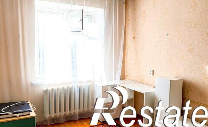 3-комн квартира улица Красина, 56,  д. 56