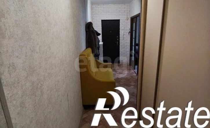 3-комн квартира жилой район Заозёрный, 7-й микрорайон, 16