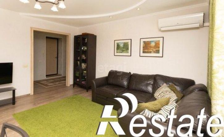 3-комн квартира улица Рихарда Зорге, 20,  д. 20