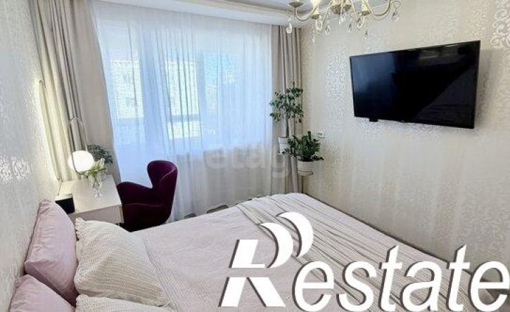 2-комн квартира улица Красина, 44,  д. 44