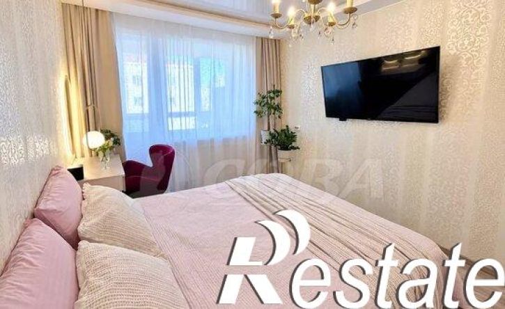 2-комн квартира улица Красина, 44,  д. 44