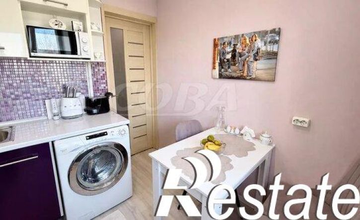 2-комн квартира улица Красина, 44,  д. 44