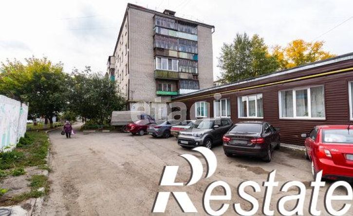 4-комн квартира улица Дзержинского, 10А,  д. 10А
