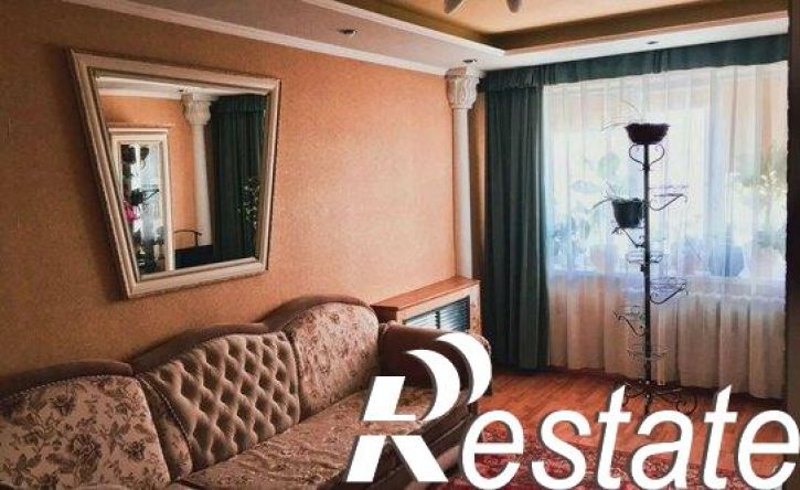 3-комн квартира улица Бурова-Петрова, 98Г,  д. 98Г