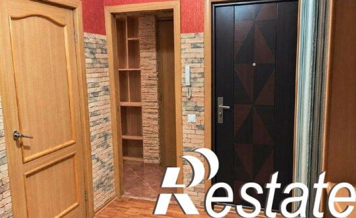 3-комн квартира улица Бурова-Петрова, 98Г,  д. 98Г