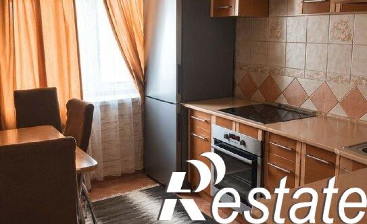 3-комн квартира улица Бурова-Петрова, 98Г,  д. 98Г