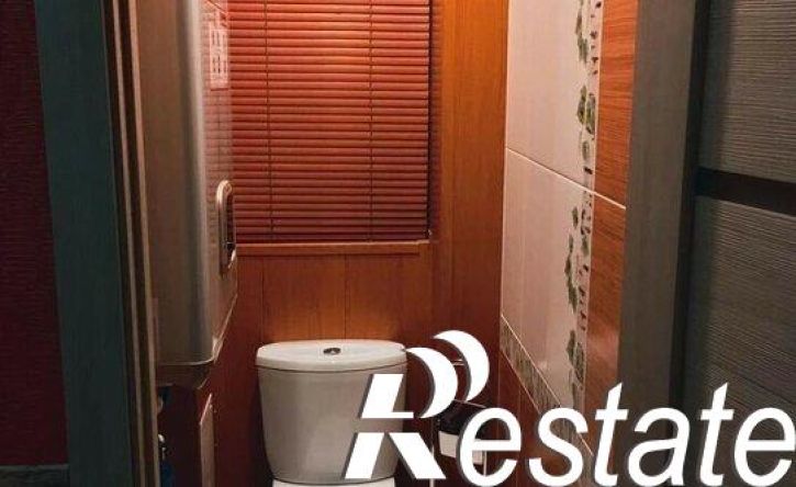 3-комн квартира улица Бурова-Петрова, 98Г,  д. 98Г