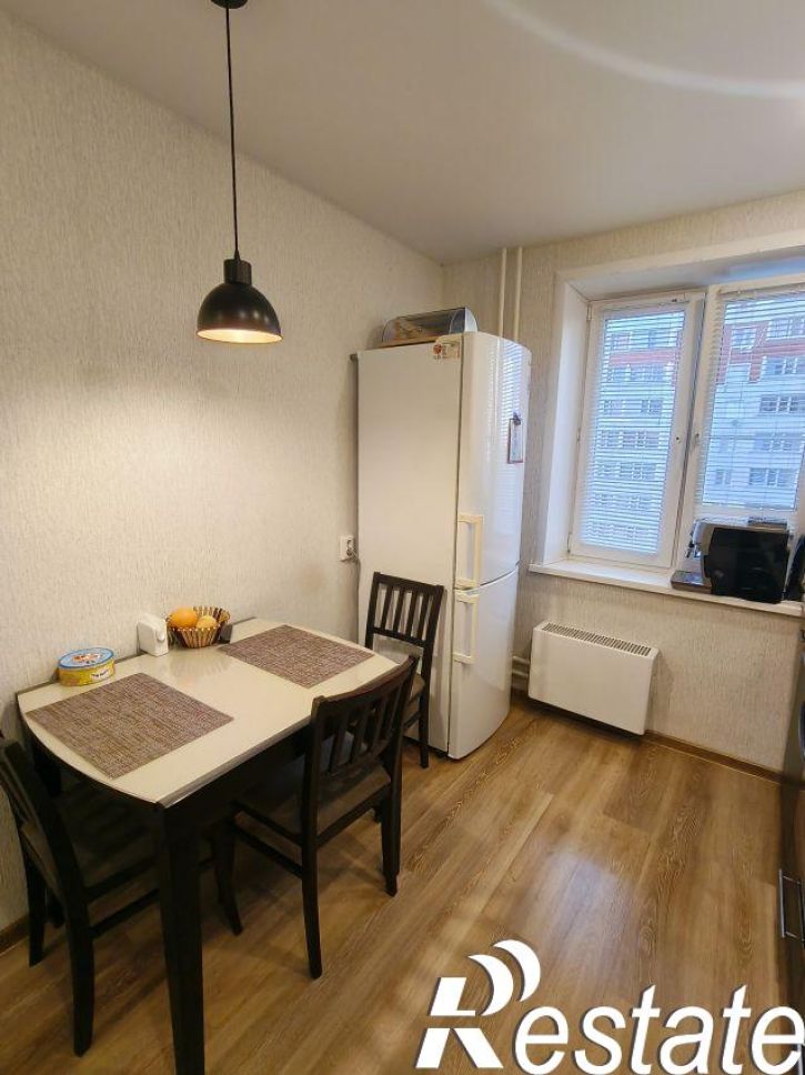2-комн квартира 5 микрорайон, 18 к 1