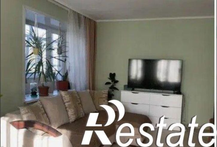 2-комн квартира улица Радионова, 64,  д. 64